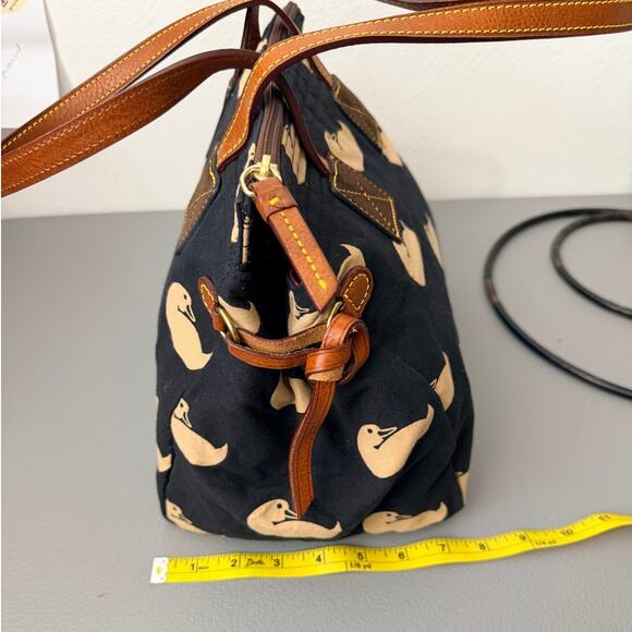 Dooney & Bourke Navy Canvas Tote Bag with Beige Duck Print and Brown Trim EUC - Picture 3 of 10